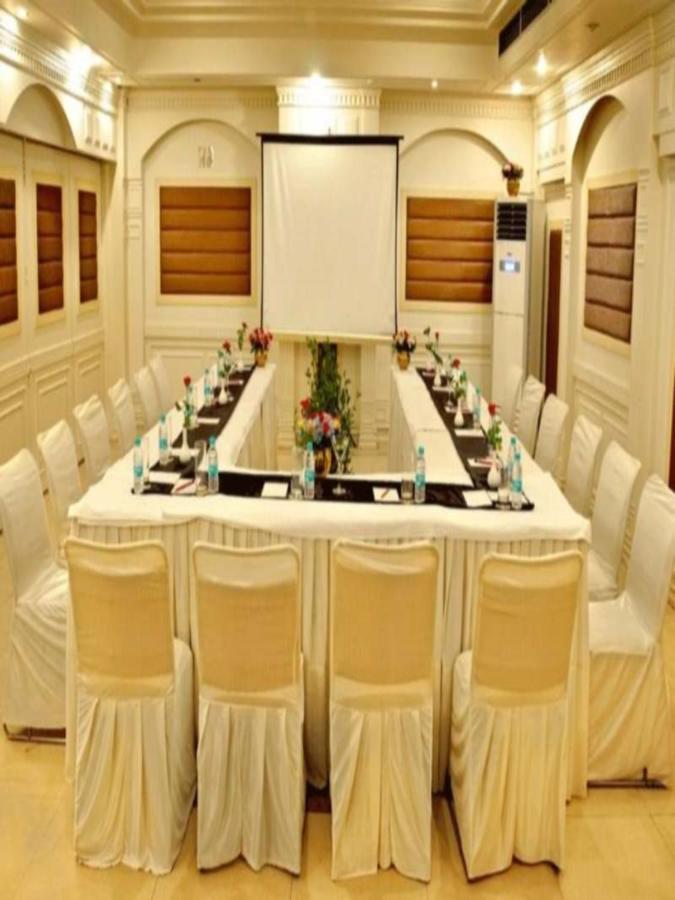 Hotel Solitaire Chandigarh - 10 Mins From Railway Station Exterior foto